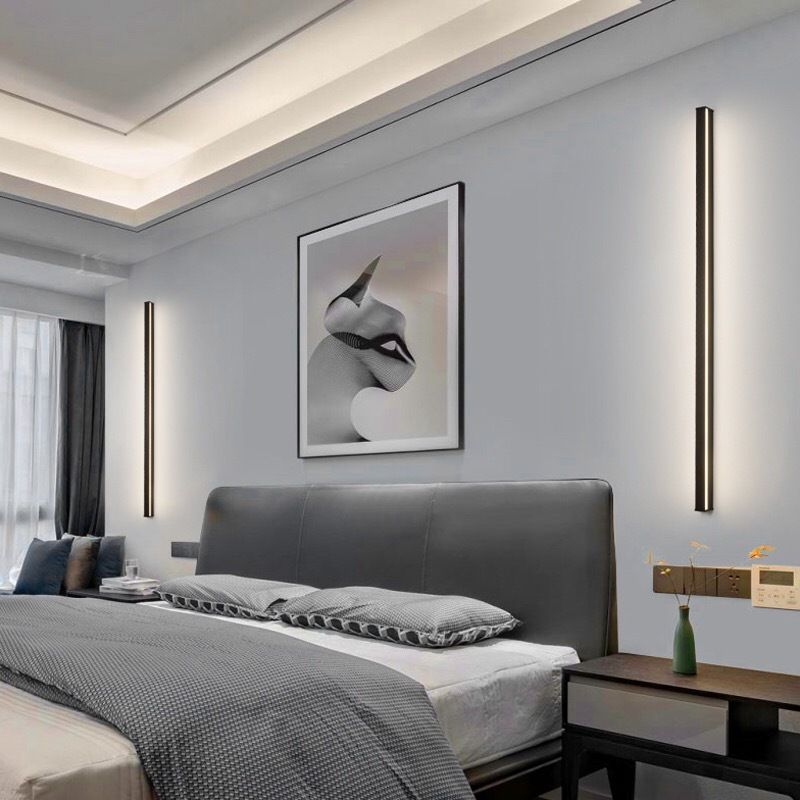 Lampada da parete lineare LED minimalista con illuminazione atmosferica