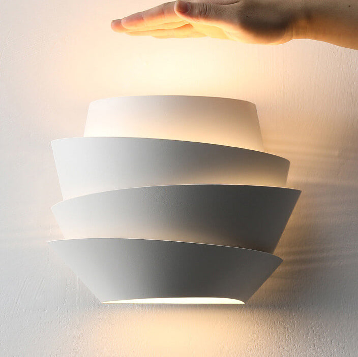 Lampada da parete scandinava con punti luce doppi - NordGlow