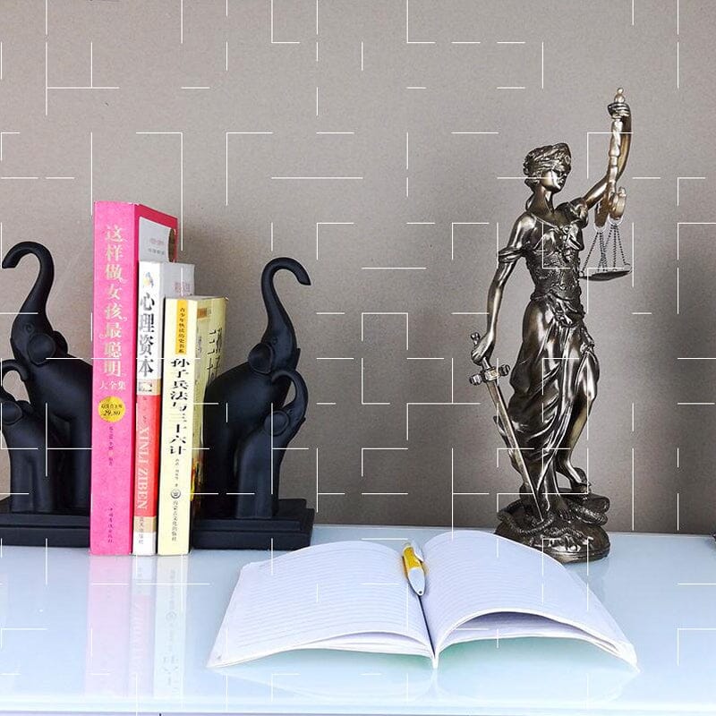 Brehn | Statua decorativa della Dea della Giustizia