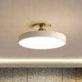 Armonia della Luce in Stile Minimalista