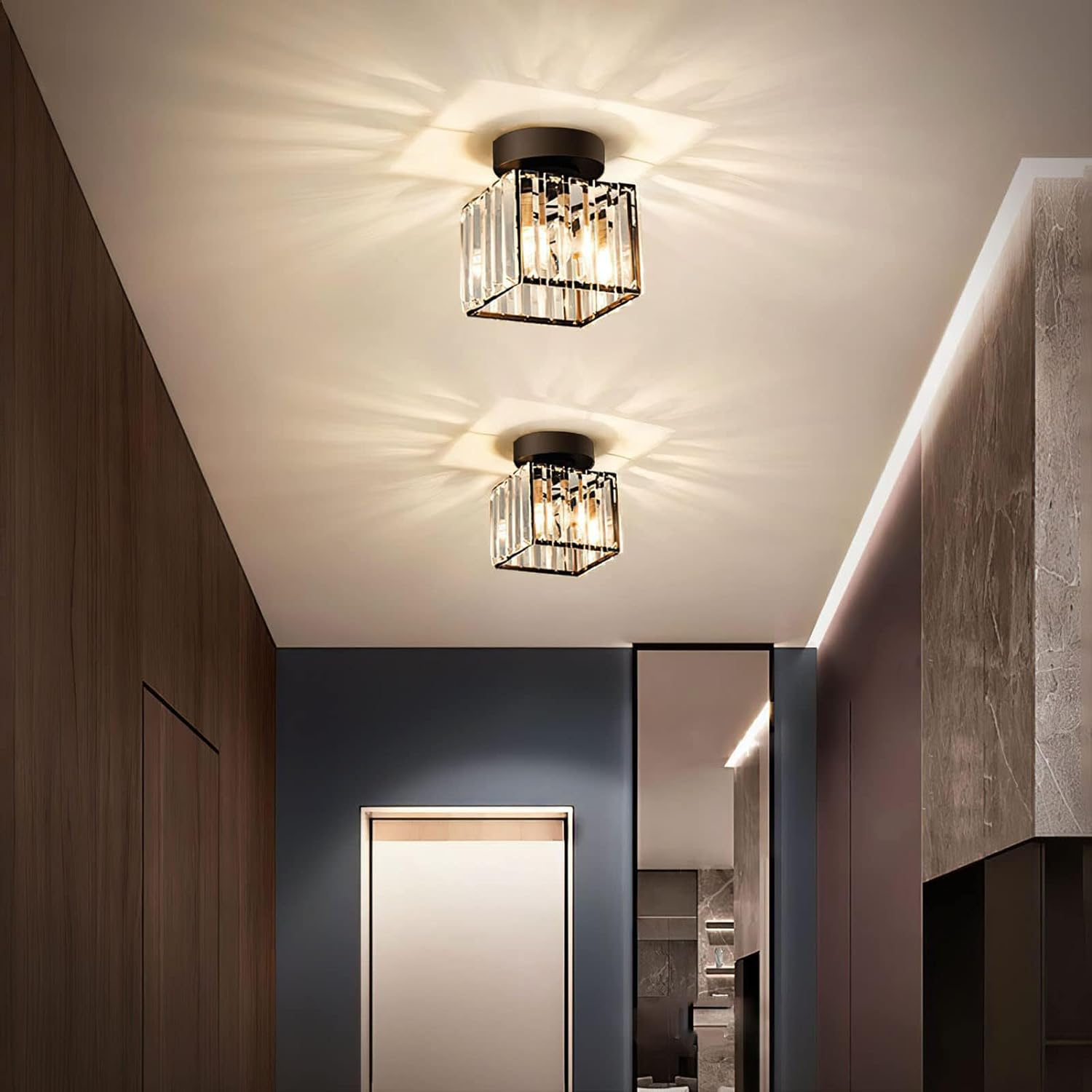 Lampada da soffitto in vetro di cristallo – Supporto in ottone e design compatto