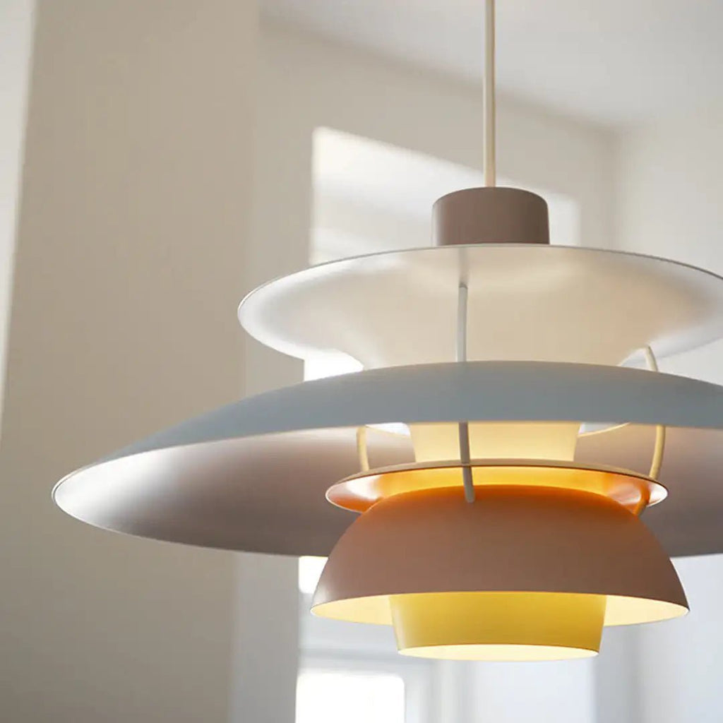 Lampada a sospensione moderna Luis Parlu a risparmio energetico in materiali di alta qualità