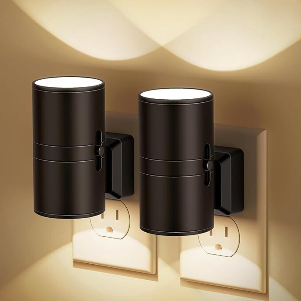 Luce notturna con presa e rilevamento della luminosità con luminosità regolabile