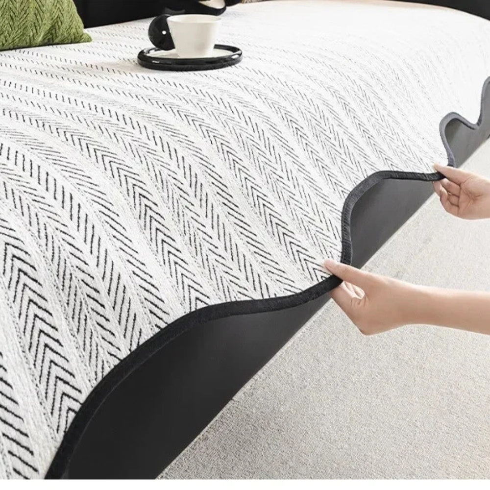 Sireva | Protezione per Divano Moderna con Tessuto Morbido in Microfibra e Design a Spina di Pesce