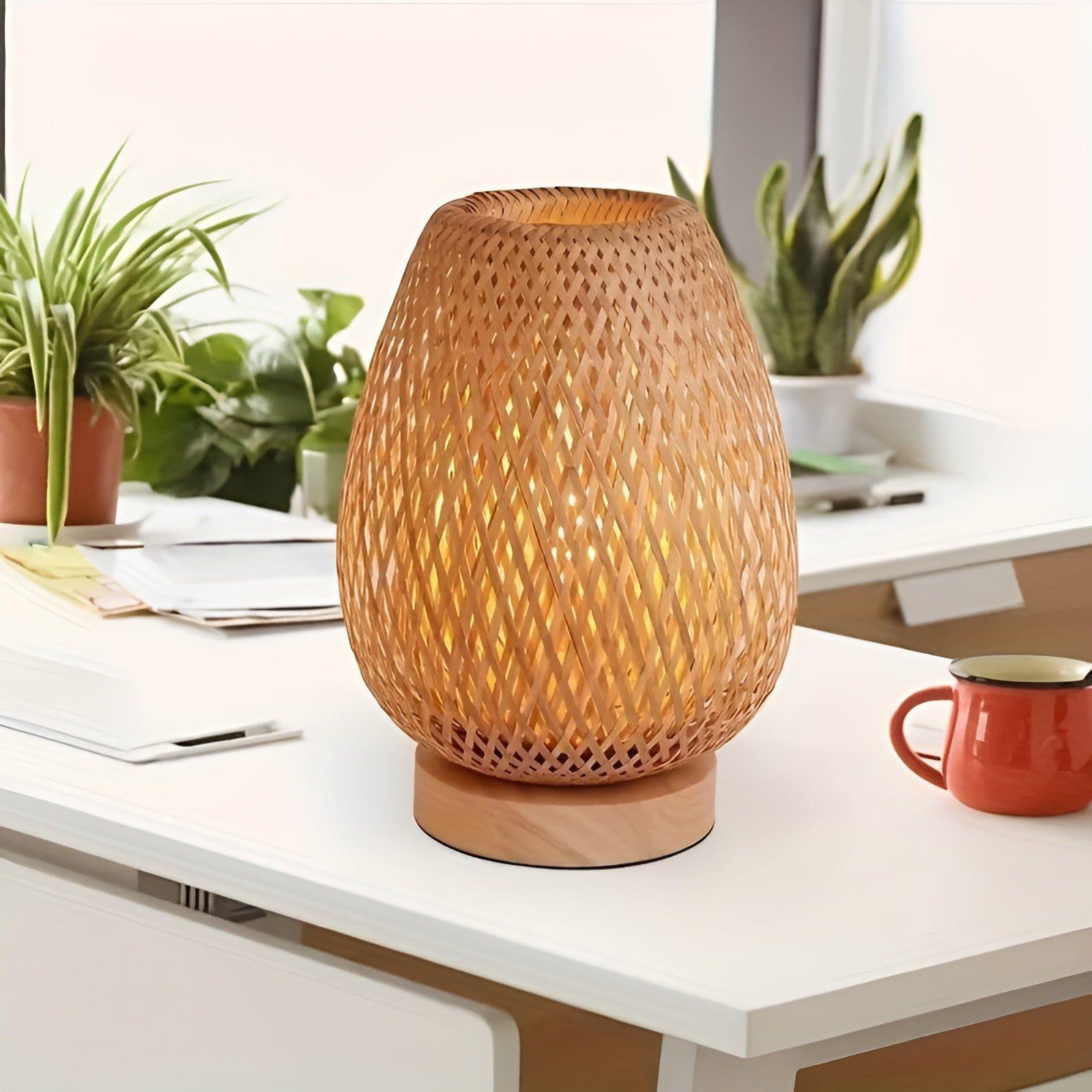 Skanto | Aura Lampada - Lampada da Tavolo USB Alimentata in Bambù per la Camera da Letto