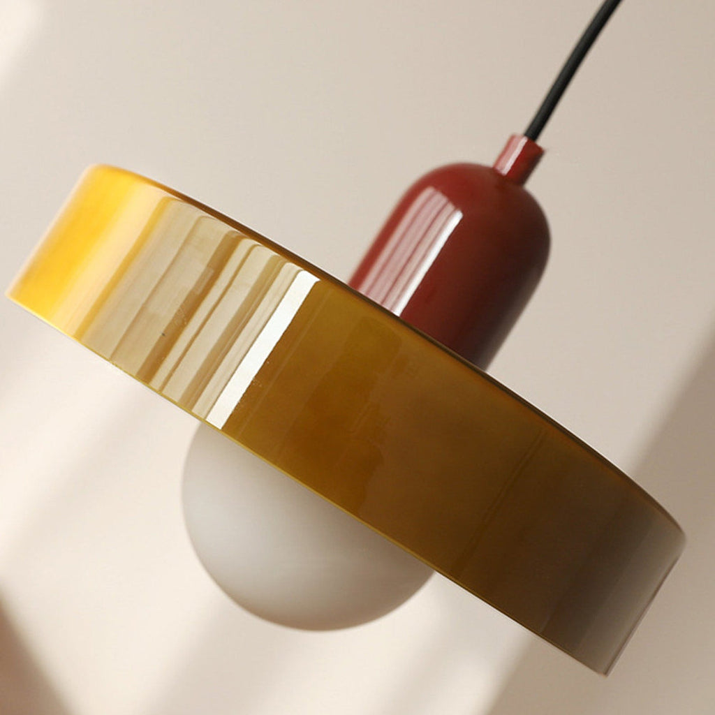 Lampada a sospensione in vetro stile Bauhaus con paralume ad anello