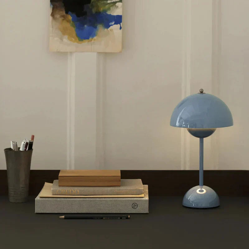 Lampada LED con luce calda ed elegante