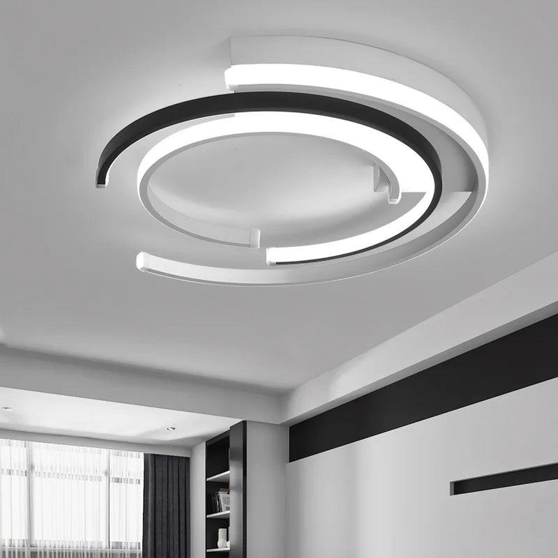 Lampada a soffitto LED a risparmio energetico dal design elegante