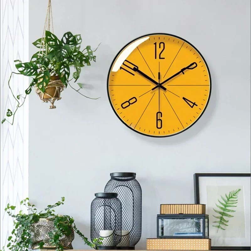Orologio da Parete Rotondo con Quadrante Giallo e Cornice Nera