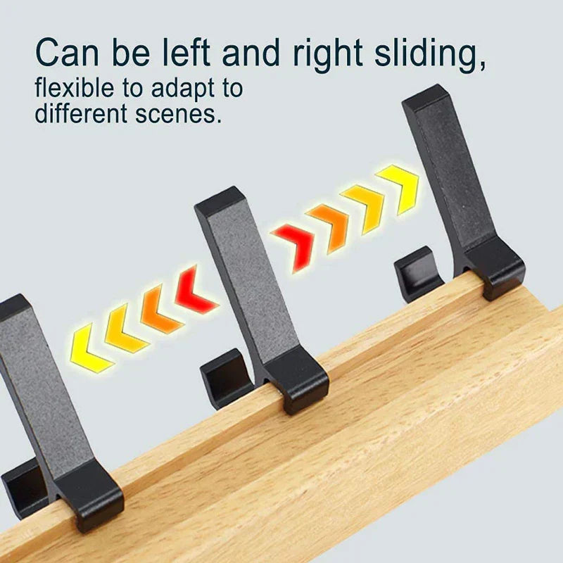 Armadio a muro con ganci mobili – Design scandinavo realizzato in legno e metallo