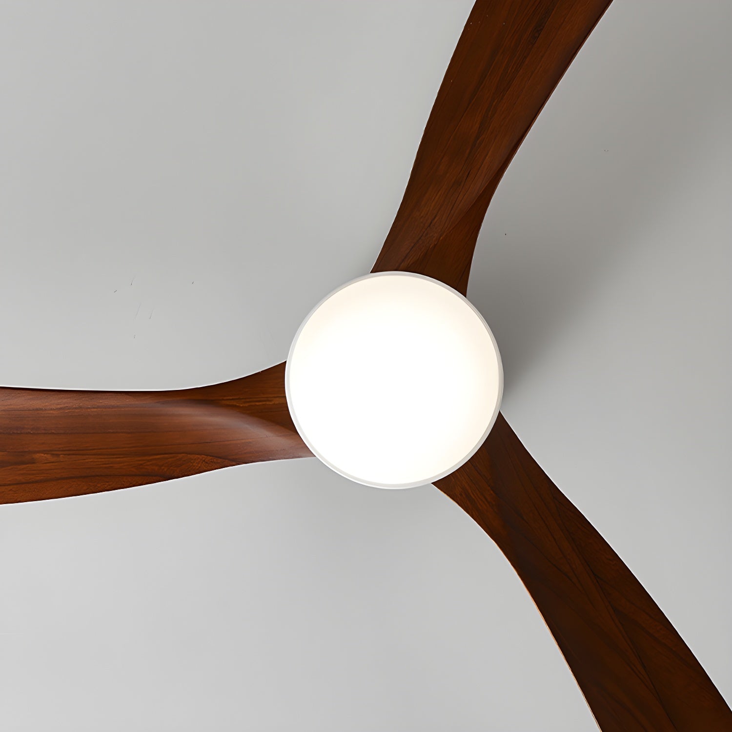 Arvienne | Ventilatore da soffitto in legno nordico con luce LED per camere moderne