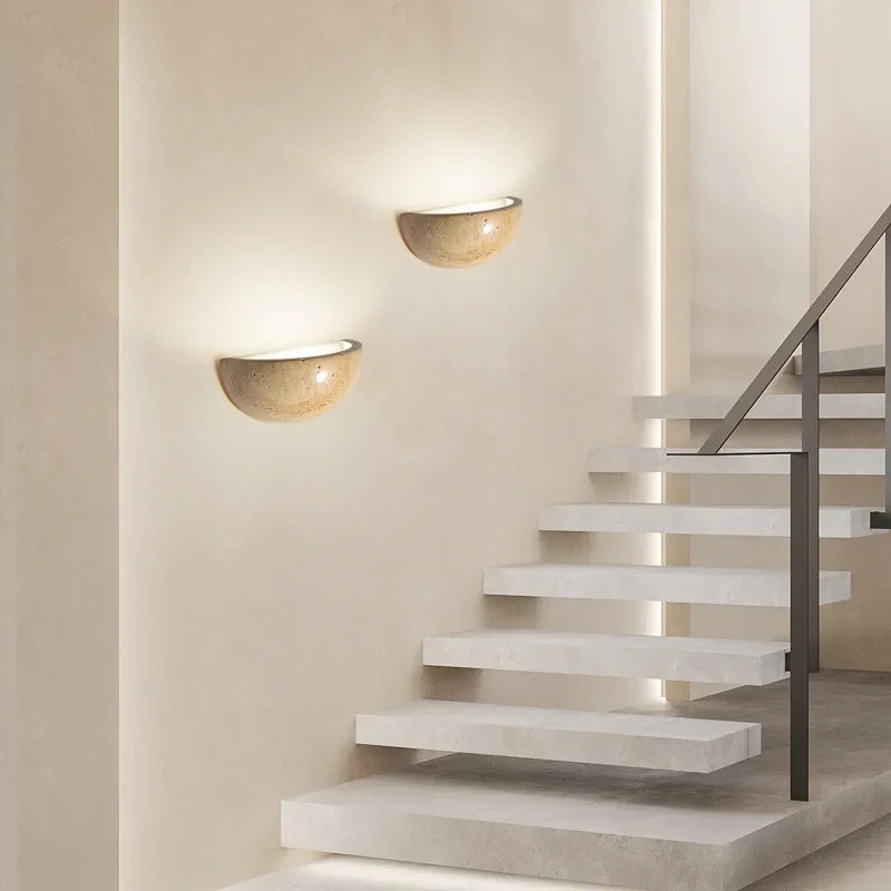 Elegante lampada da parete con tecnologia LED all'avanguardia