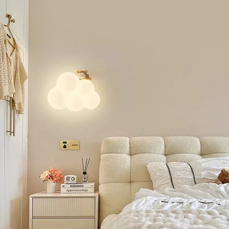 Magia della Luce nella Lampada da Parete per Bambini