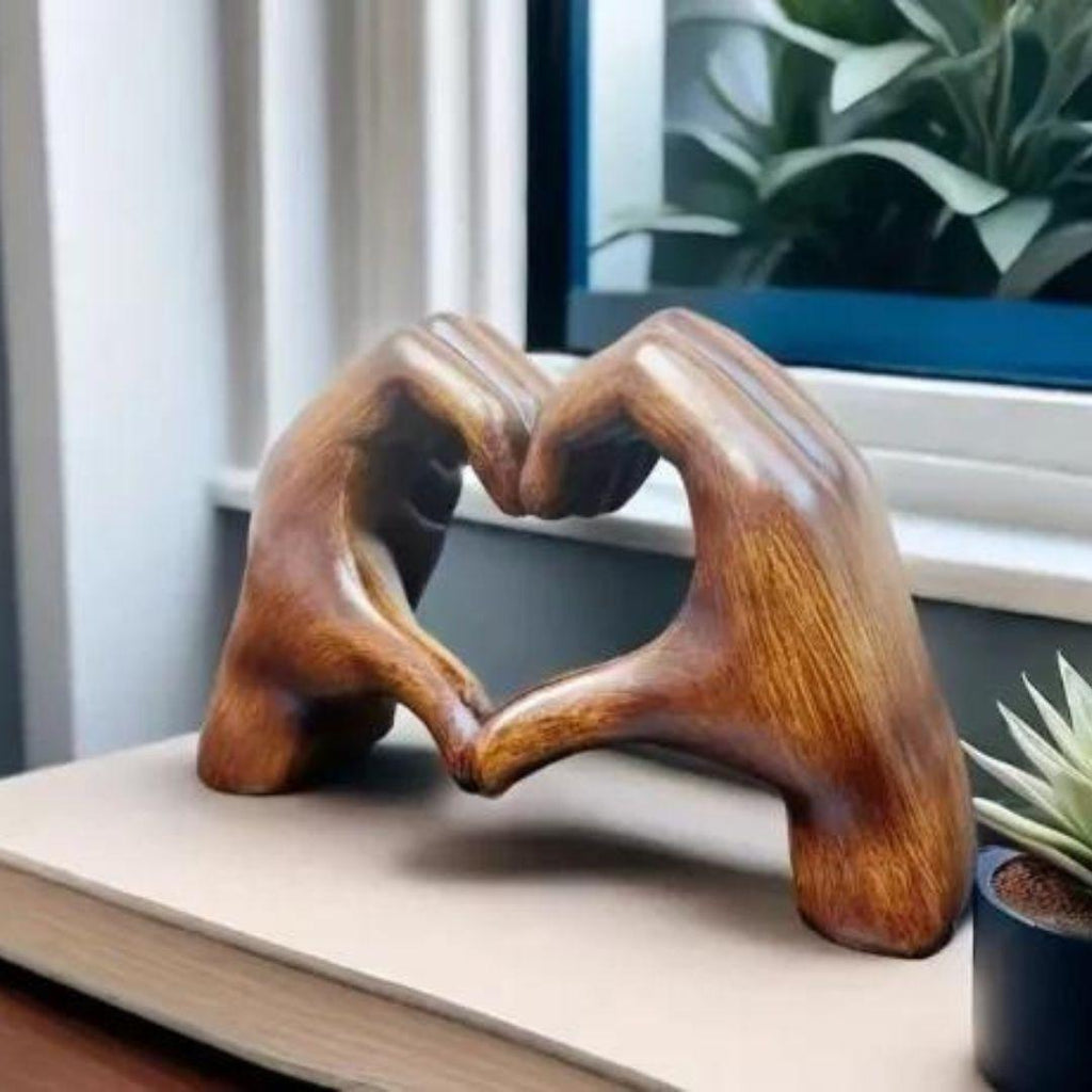 LoveSculpt Decorazione in Legno a Forma di Cuore Fatto a Mano – Simbolo di Amore e Connessione per Decorare la Casa
