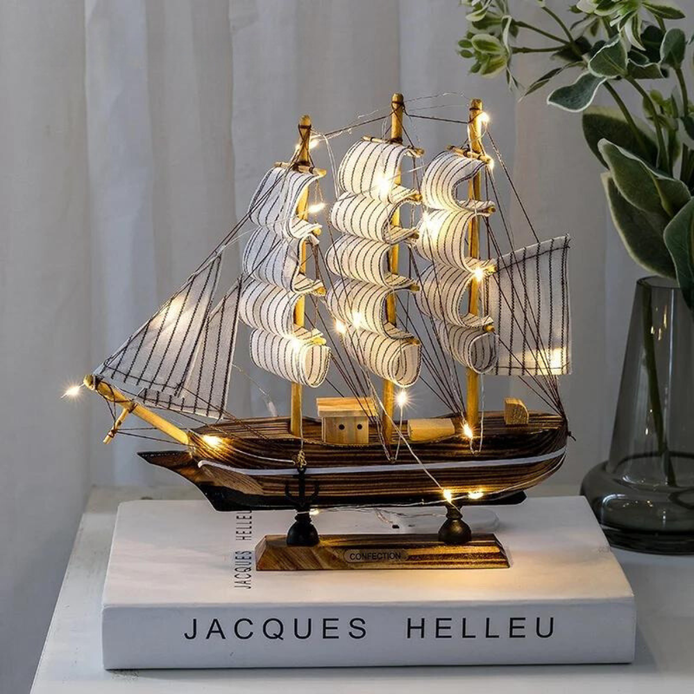 Scultura in legno nordico Royaleva - pezzo decorativo illuminato a LED, a batteria