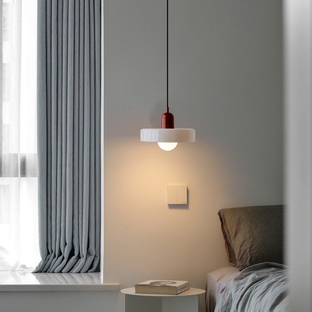 Skanto | Lampada a sospensione colorata in stile Bauhaus - StiloGlas