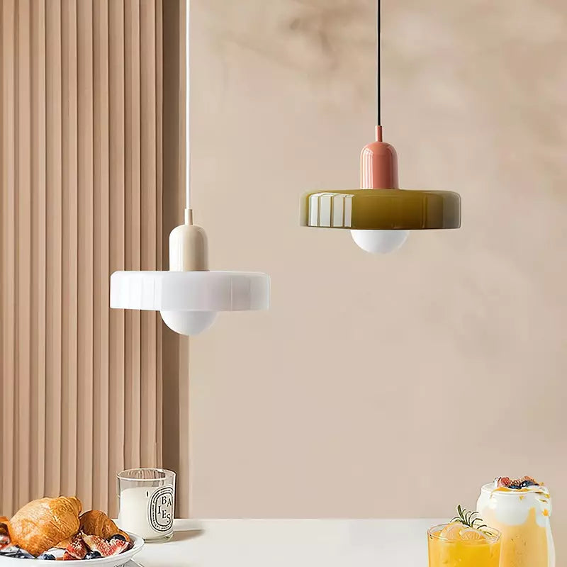 Skanto | Lampada a sospensione colorata in stile Bauhaus - StiloGlas