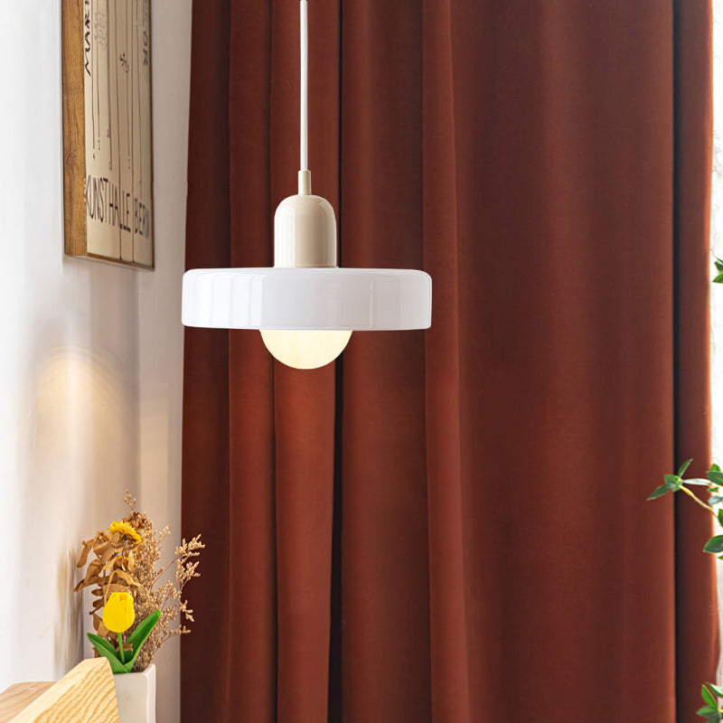 Skanto | Lampada a sospensione colorata in stile Bauhaus - StiloGlas