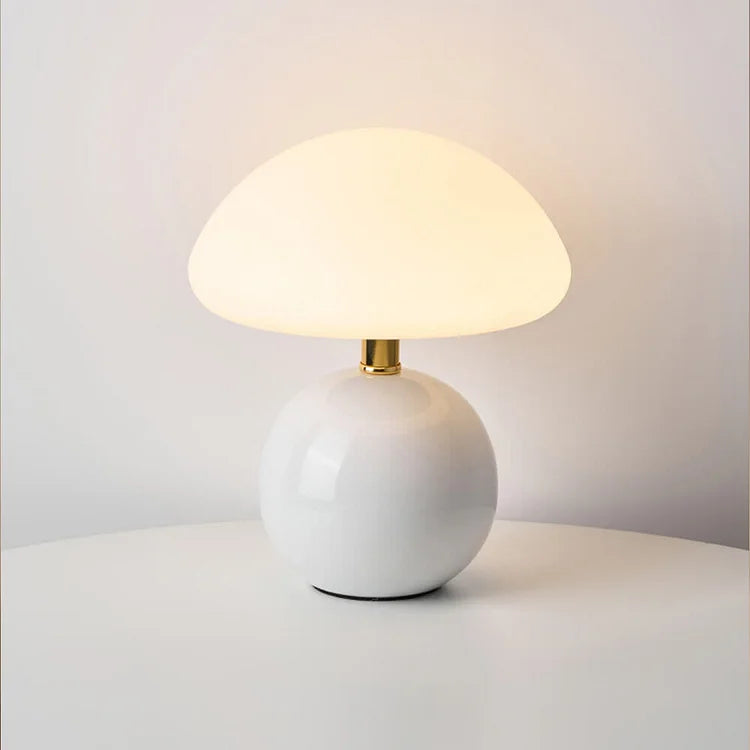 Stile francese e bellezza naturale del fungo nella lampada
