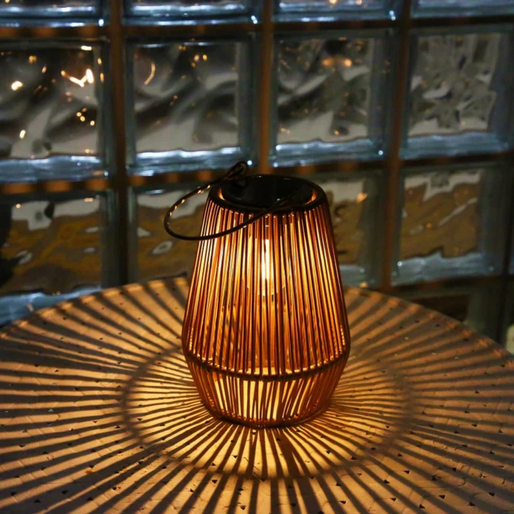 Lampada da giardino solare impermeabile fatta a mano - SunWeave