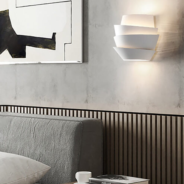 Lampada da parete scandinava con doppio punto luce - NordGlow