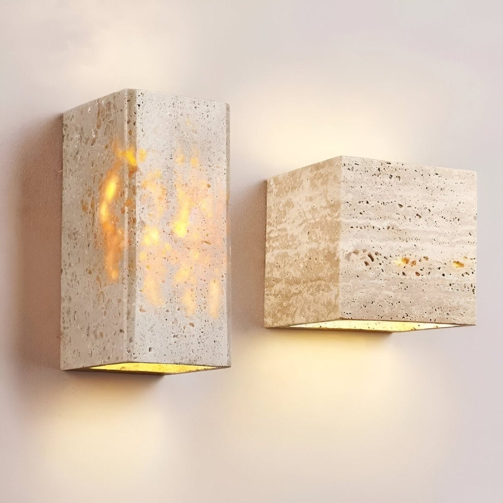 Skanto | Lampada da parete in travertino per un'atmosfera calda ed elegante
