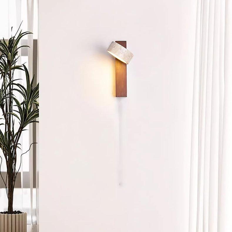 Lampada da Parete in Travertino nella Tonalità Avorio